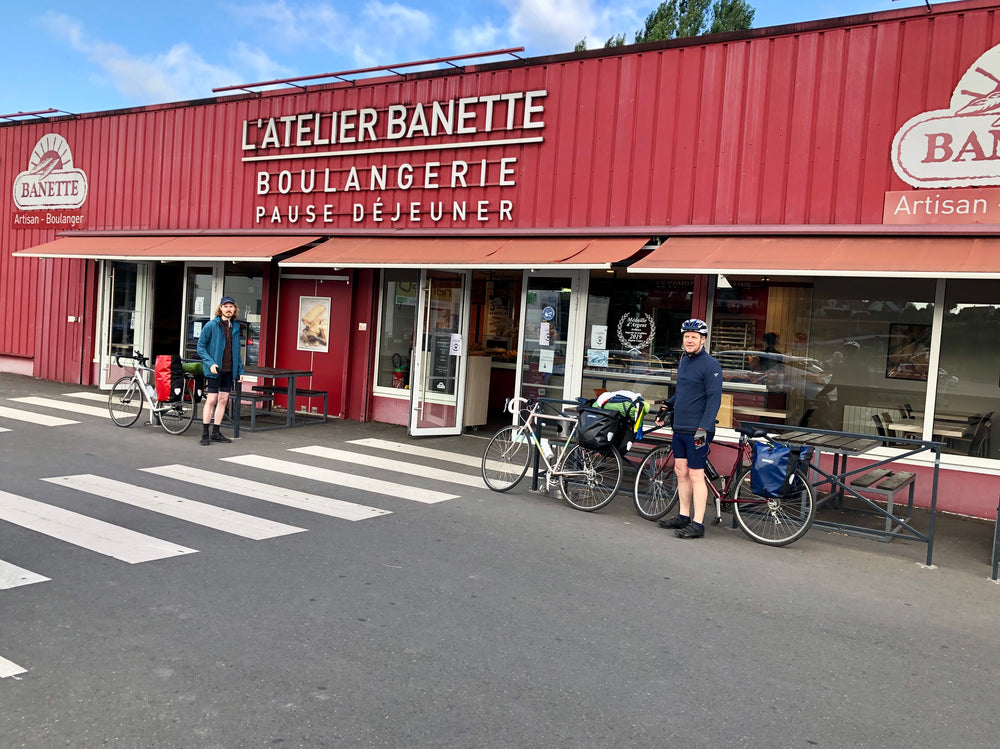 Real-world bike part testing of lightweight carbon seatposts and handlebars for gravel, with bikepacking tour through France.